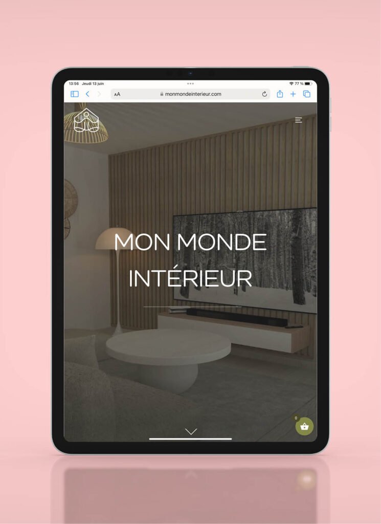 Site web Mon Monde Intérieur affiché sur une tablette